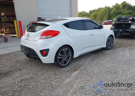 2016 Hyundai Veloster Turbo z USA, uszkodzony, nr VIN KMHTC6AE5GU284757